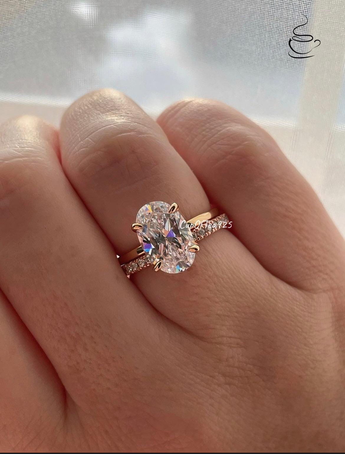 Yellow gold vermeil, rose gold vermeil, Sterling silver 925 braidal set with 3.5CT 3.5CT oval cut CZ Solitare and moissanite half eternity band