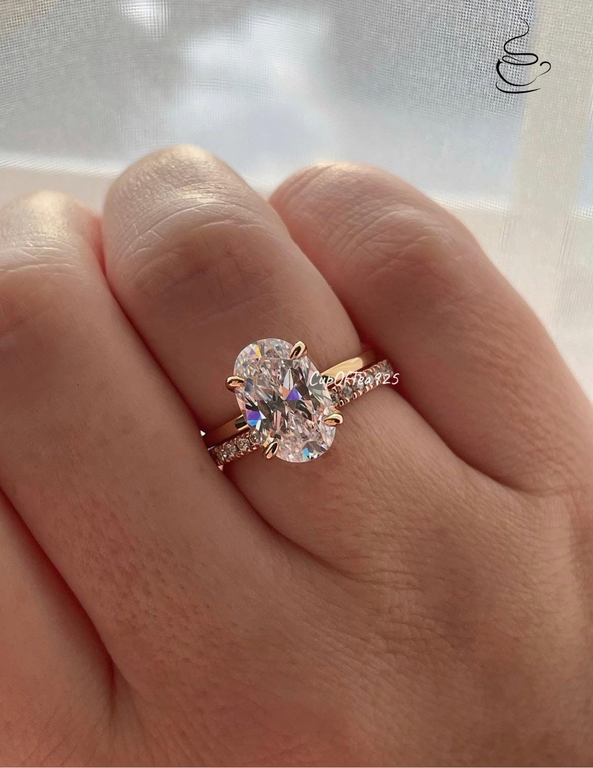 Yellow gold vermeil, rose gold vermeil, Sterling silver 925 braidal set with 3.5CT 3.5CT oval cut CZ Solitare and moissanite half eternity band