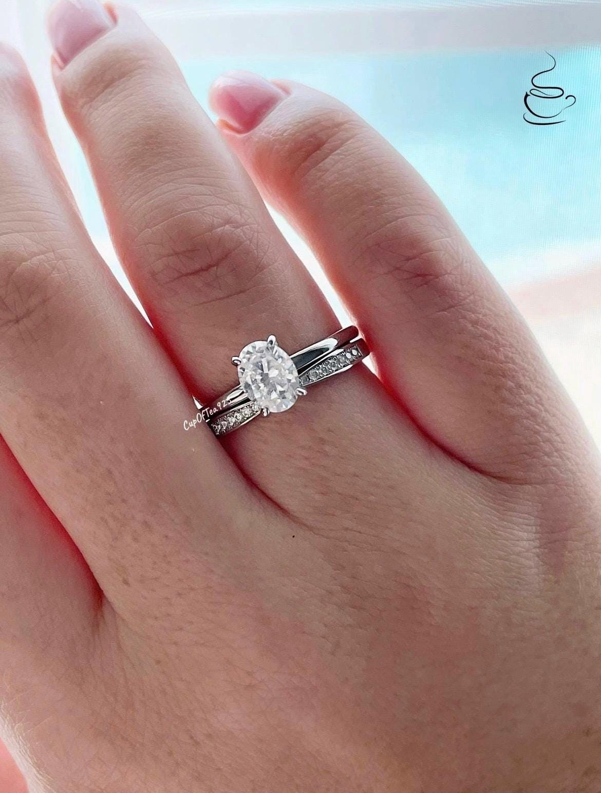 New In! Moissanite Bridal Set. Sterling Silver 925 the fines D color VVS 1.5CT Oval Cut Certified Moissanite Engagement Ring + wedding band