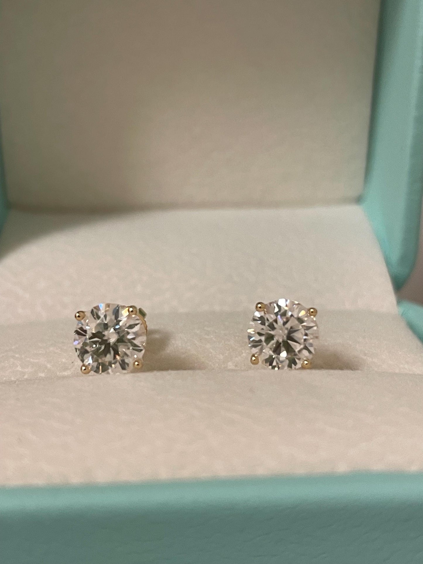 10K Gold Moissanite Stud Earrings: 1.6 CTTW D Color VVS
