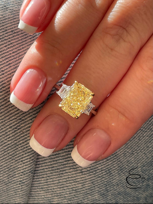 Double tone Sterling Silver 925 engagement ring with 3.5CT yellow canary crushed ice simulated diamond
