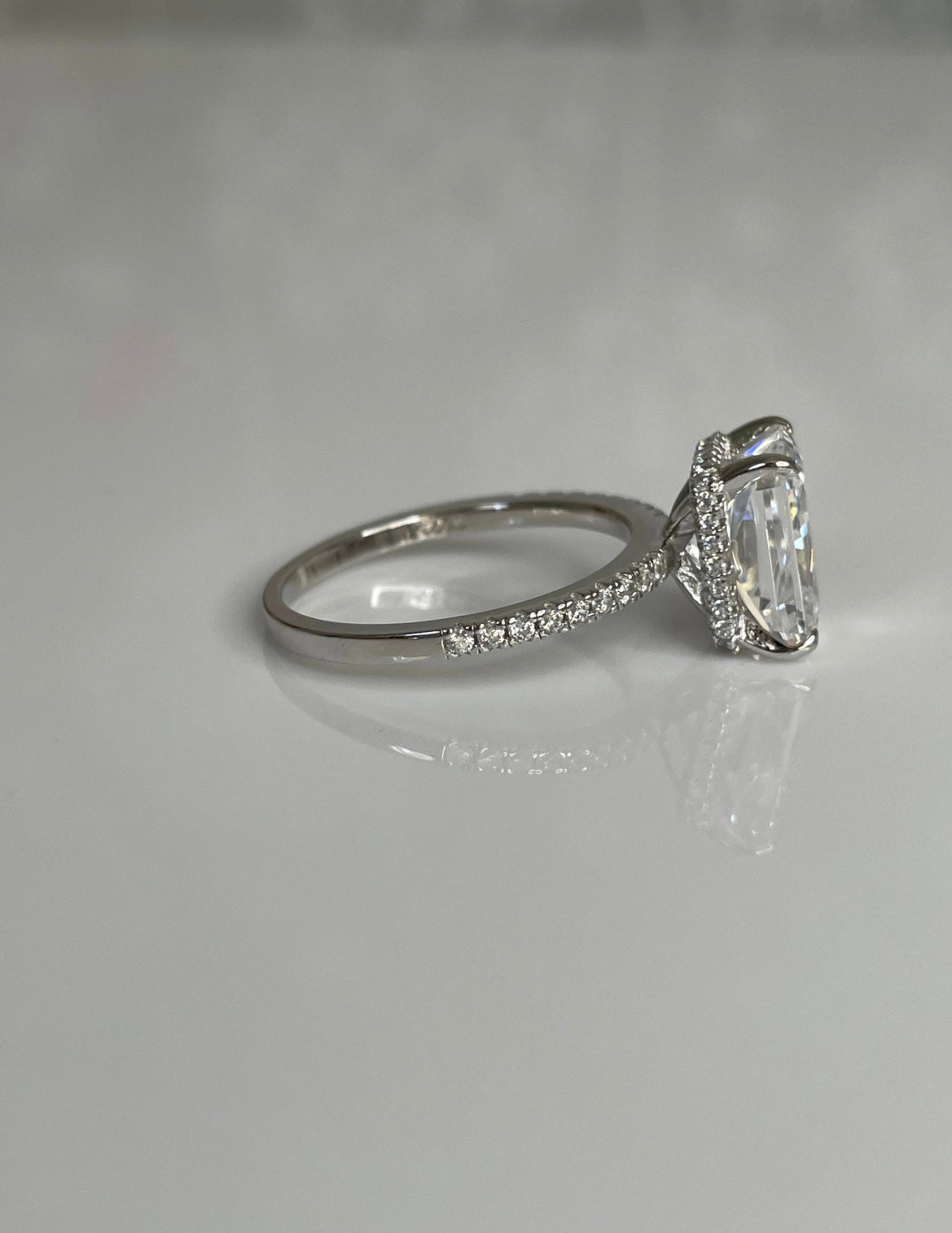 Sterling Silver 925 engagement ring with 3.3CT crushed ice radiant cut simulated diamond