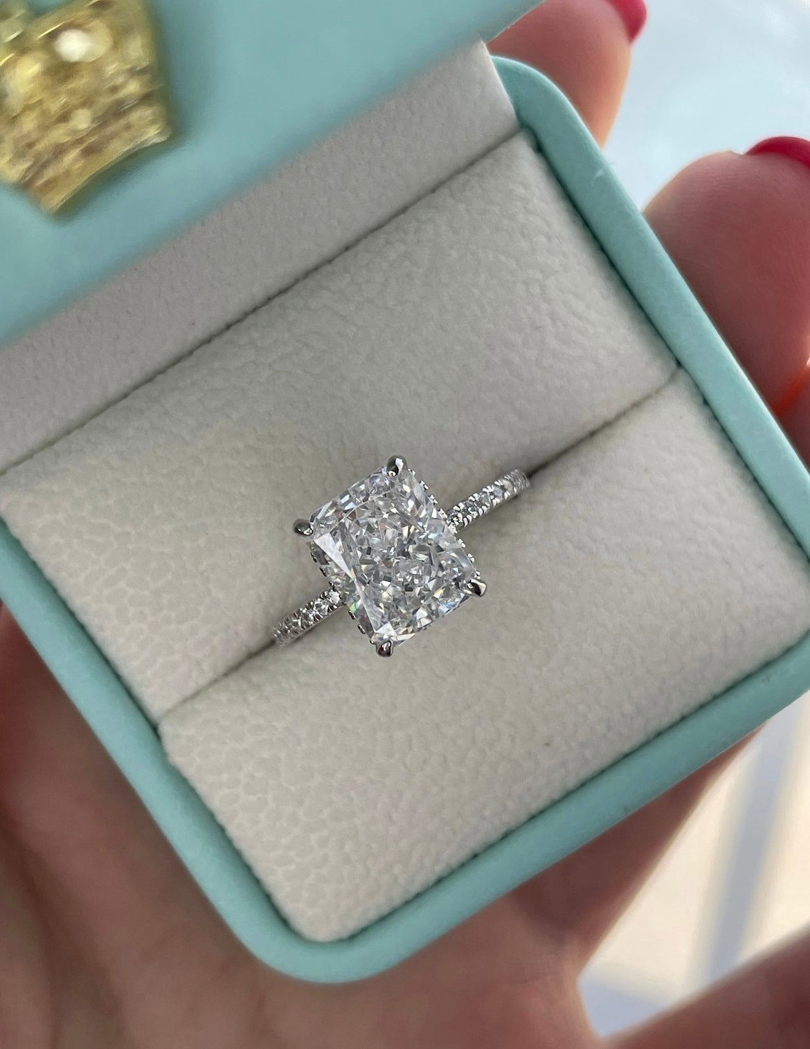 Sterling Silver 925 engagement ring with 3.3CT crushed ice radiant cut simulated diamond