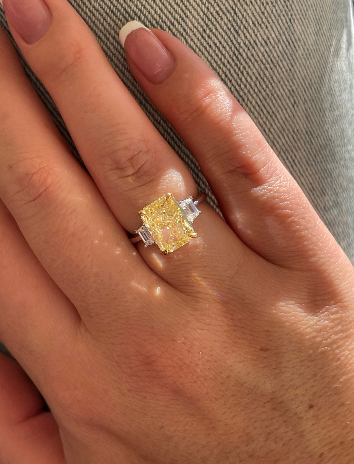 Double tone Sterling Silver 925 engagement ring with 3.5CT yellow canary crushed ice simulated diamond