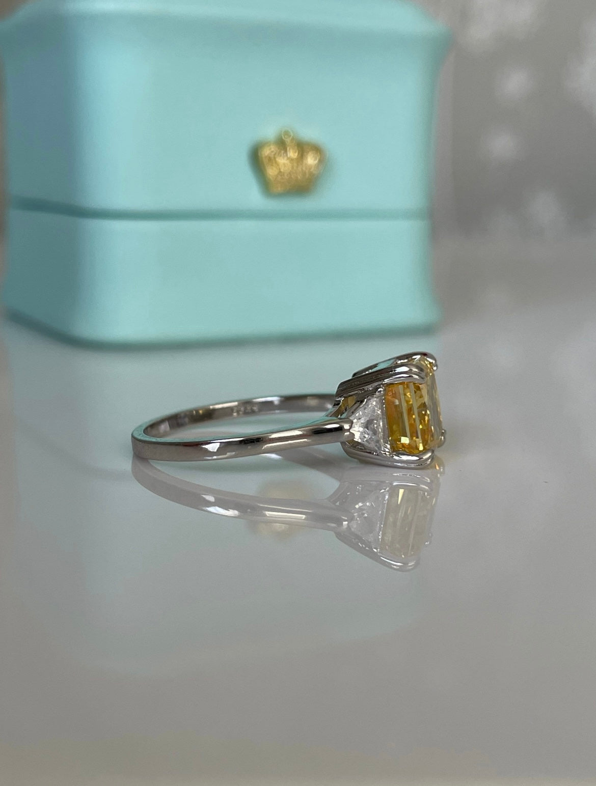 The Joy. Sterling Silver 925 ring with yellow canary crushed ice simulated diamond
