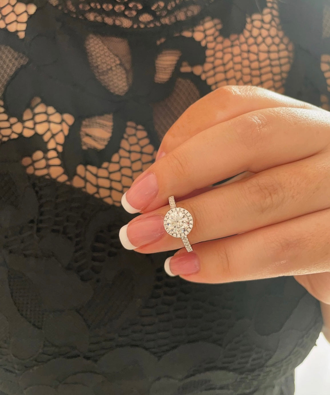 Moissanite. Sterling Silver 925 engagement ring with 1.2CT round brilliant cut moissanite