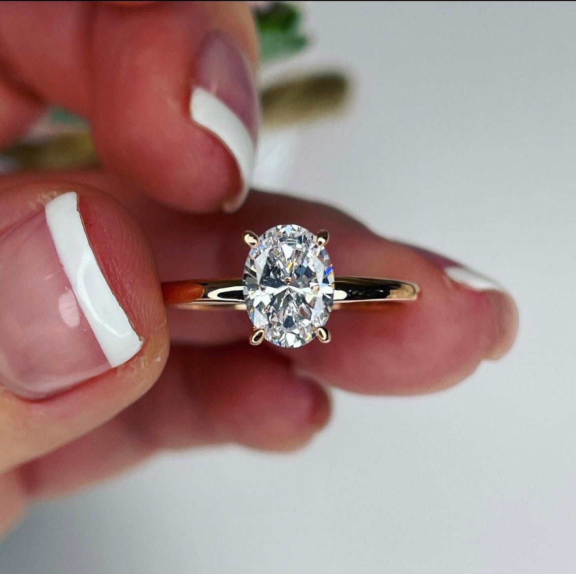 Rose Gold, yellow gold or white gold vermeil solitaire engagement ring with 1.5CT oval cut 6A CZ simulated diamond