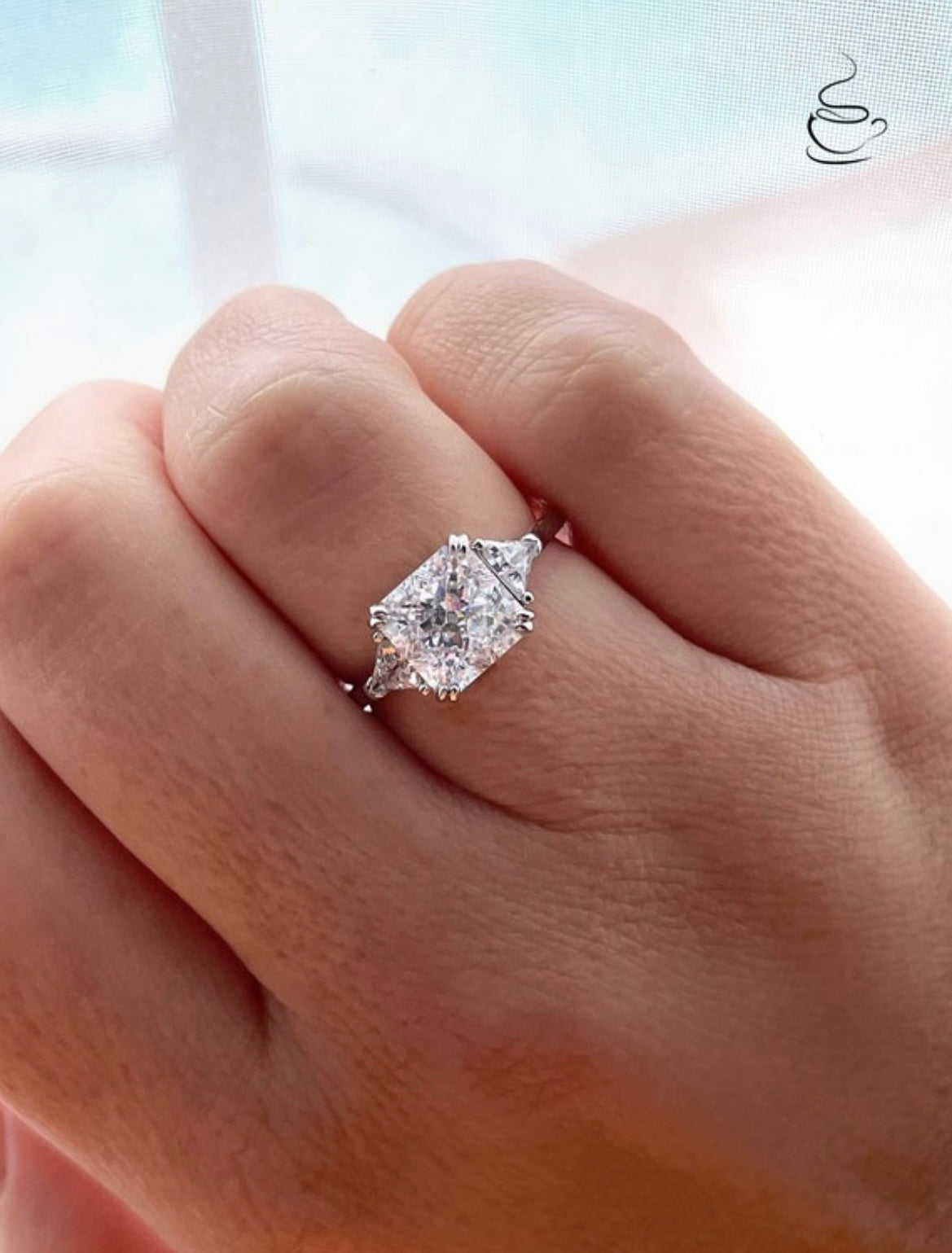 The Joy. Sterling Silver 925 engagement ring with clear crushed ice simulated diamond
