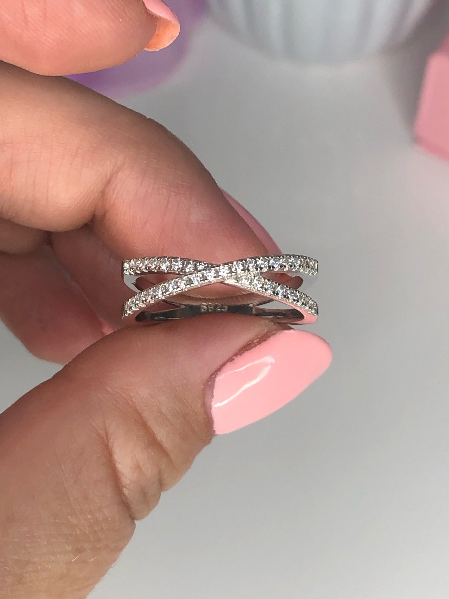 Moissanite. Sterling Silver 925 Criss Cross Ring With Moissanite