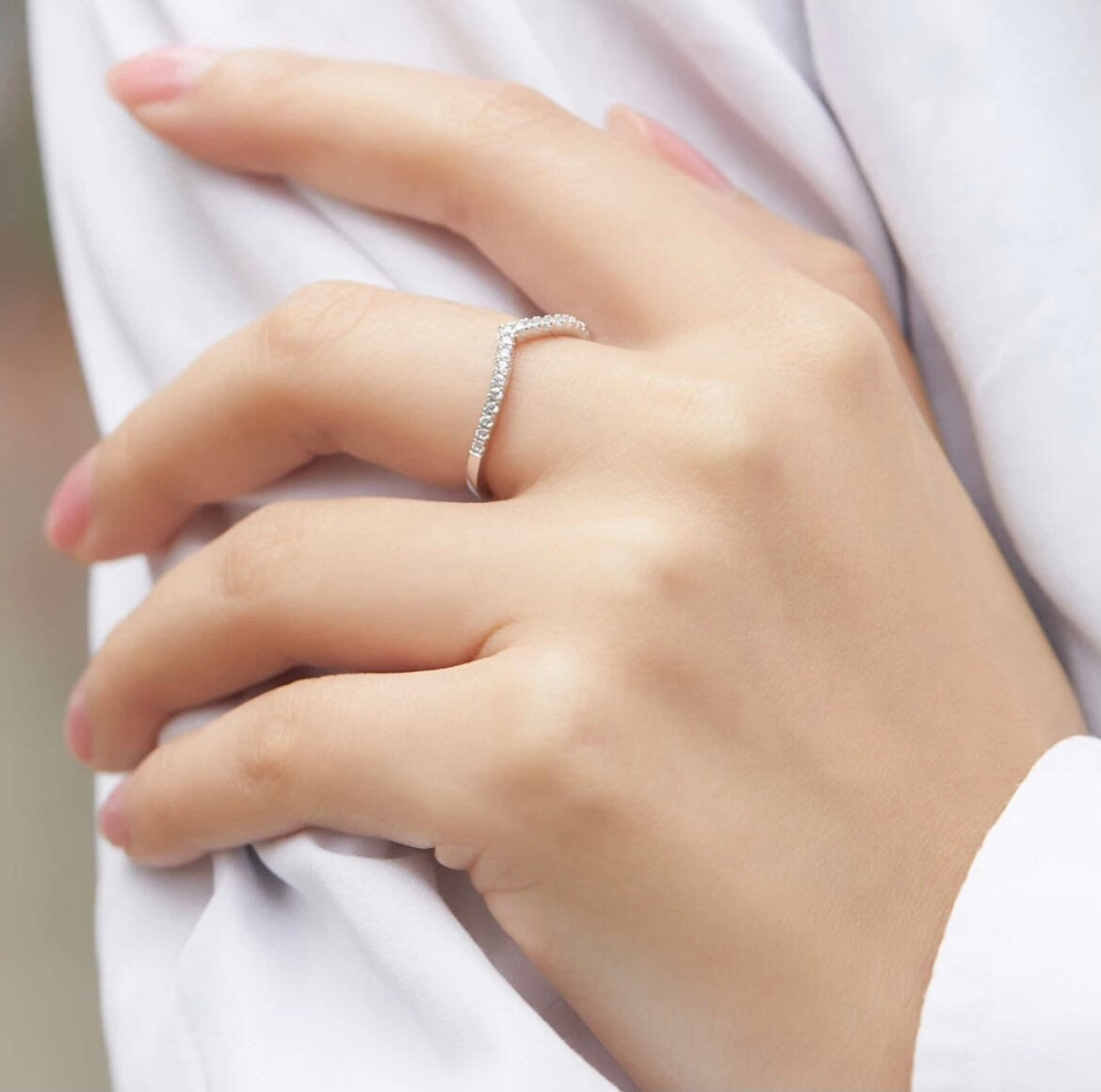 The Lexie. 1.8mm Sterling Silver 925 Chevron Ring with CZ diamonds or Moissanite, V ring, wedding band