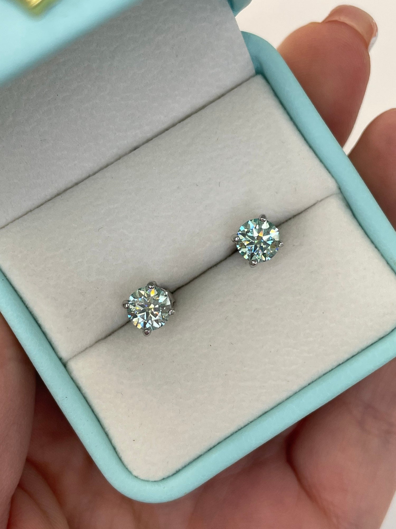 Green Aqua Blue, Teal Moissanite 1.6 CTTW (0.8CT+0.8CT) Stud Earrings in Sterling Silver 925