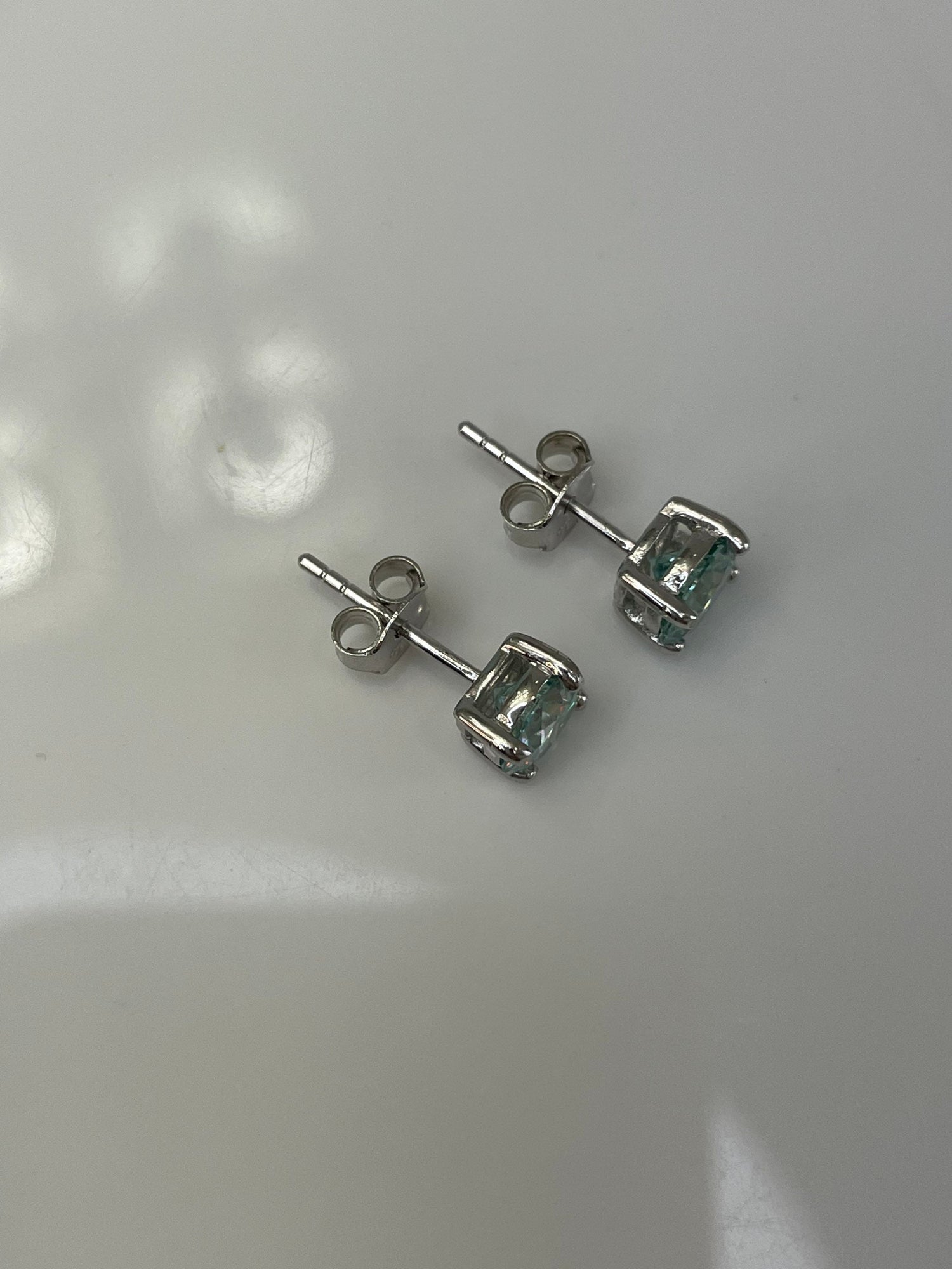 Green Aqua Blue, Teal Moissanite 1.6 CTTW (0.8CT+0.8CT) Stud Earrings in Sterling Silver 925