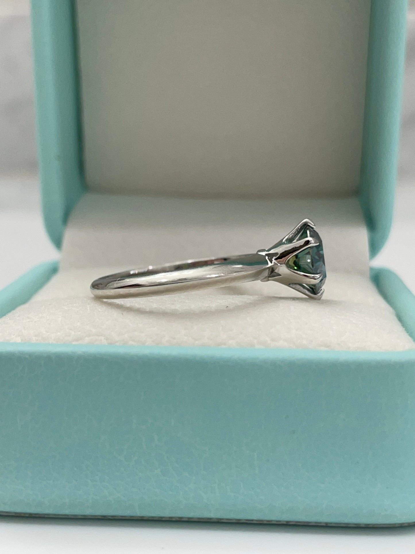 Green Moissanite Ring Set in Sterling Silver 925, engagement Moissanite ring, moissanite engagement ring