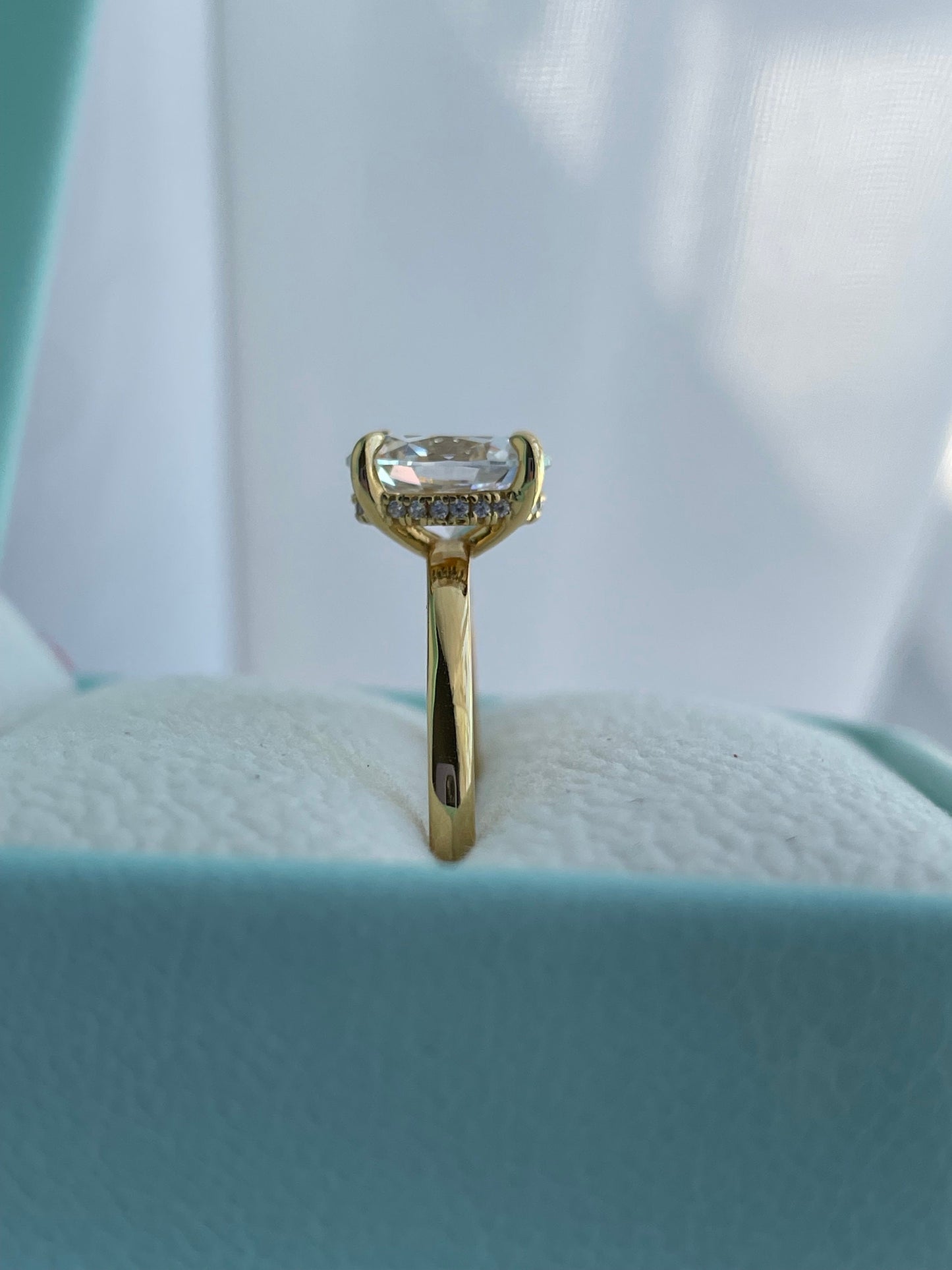Yellow Gold vermeil engagement ring Set with 2CT Oval cut D VVS moissanite or CZ and curved moissanite band