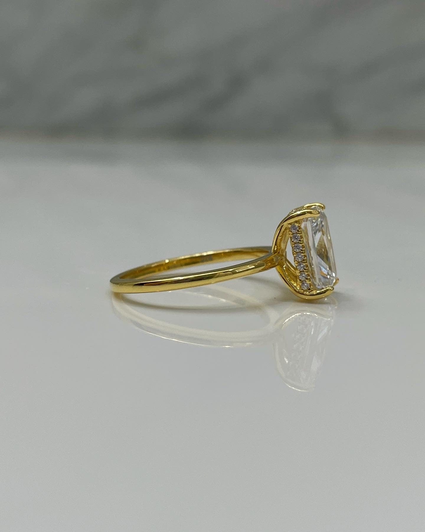 Moissanite engagement ring. 10K, 14K, 18K Gold, Sterling Silver 925 3CT-3.5CT Radiant Cut Engagement Ring with D VVS Moissanite