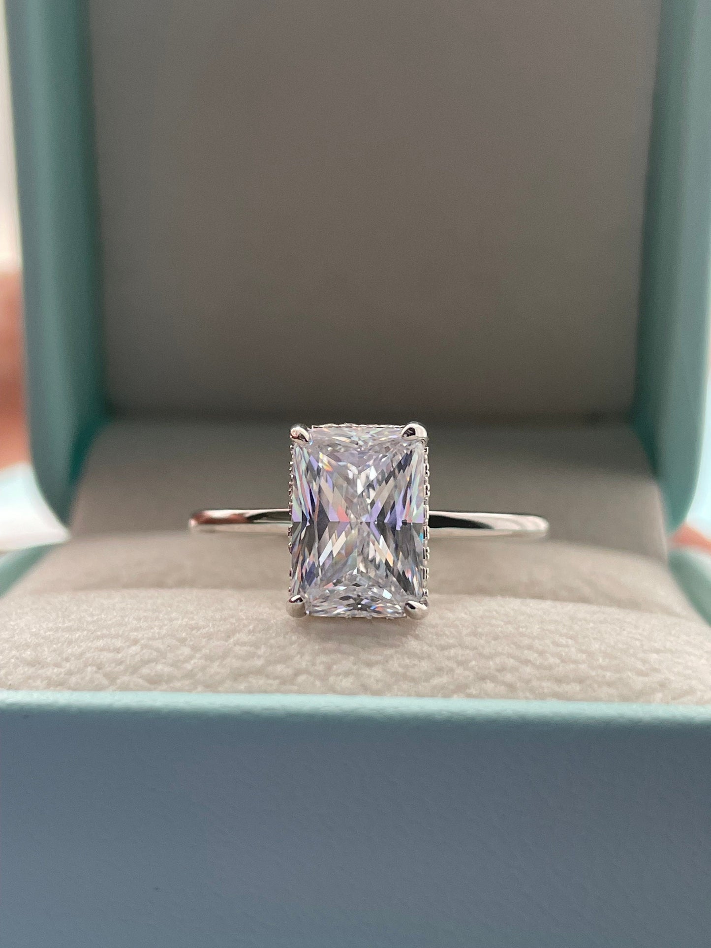 Moissanite engagement ring. 10K, 14K, 18K Gold, Sterling Silver 925 3CT-3.5CT Radiant Cut Engagement Ring with D VVS Moissanite