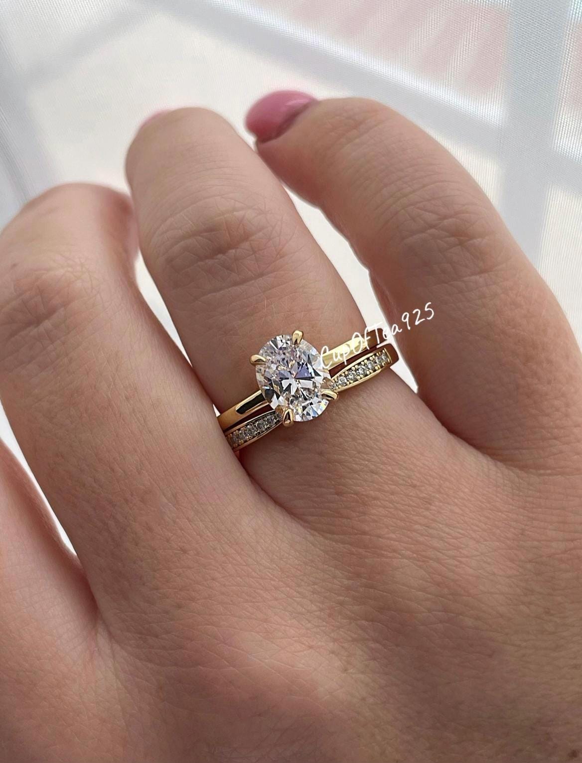 Moissanite engagement ring set. Sterling Silver 925 bridal set with 2CT oval cut moissanite or CZ solitaire and curved moisanite band.