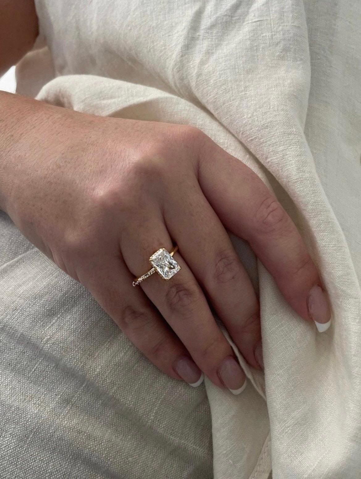 Moissanite engagement ring. 10K, 14K, 18K Gold, Sterling Silver 925 3CT-3.5CT Radiant Cut Engagement Ring with D VVS Moissanite