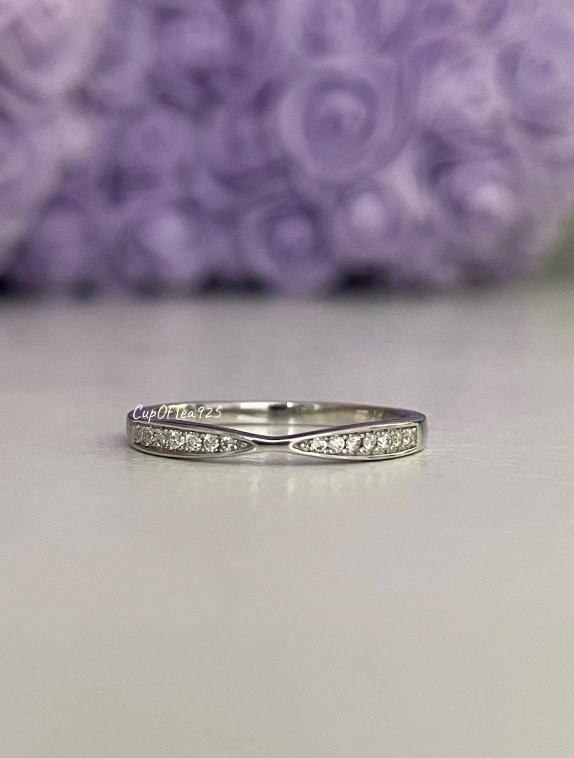 Moissanite. Sterling Silver 925, rose gold vermeil, yellow gold vermeil Curved Band with Moissanite