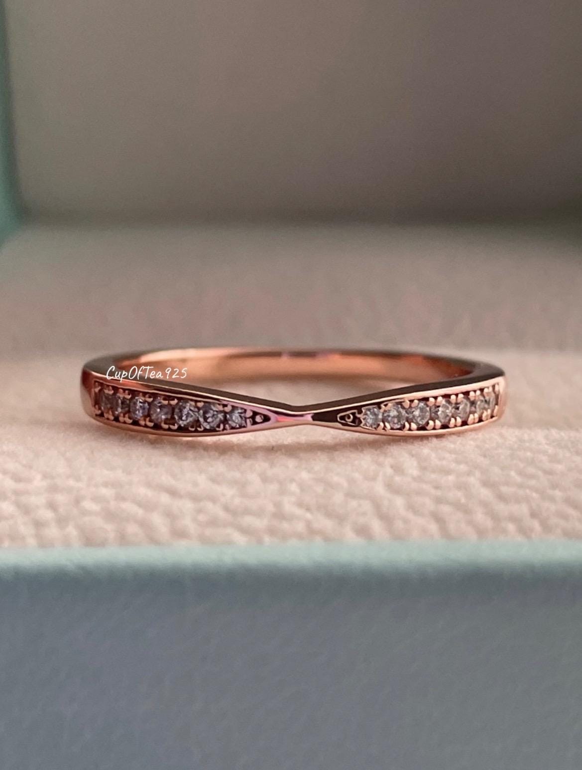 Moissanite. Sterling Silver 925, rose gold vermeil, yellow gold vermeil Curved Band with Moissanite