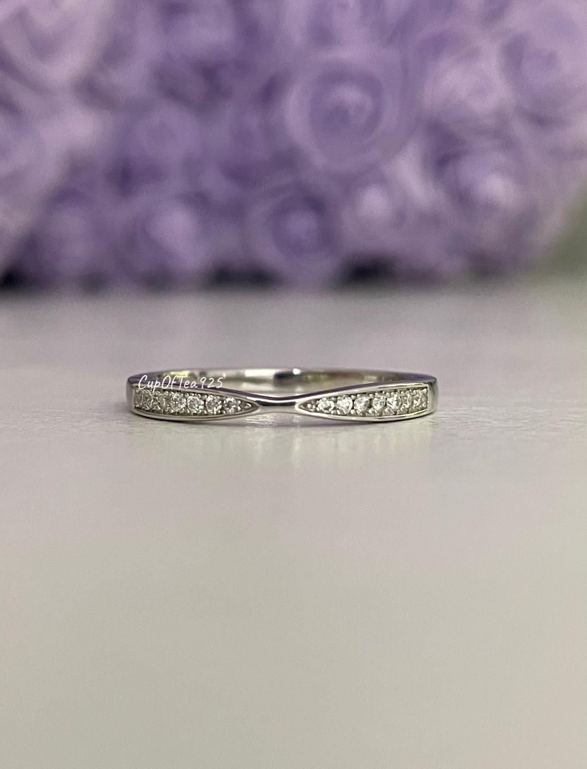 Moissanite. Sterling Silver 925, rose gold vermeil, yellow gold vermeil Curved Band with Moissanite