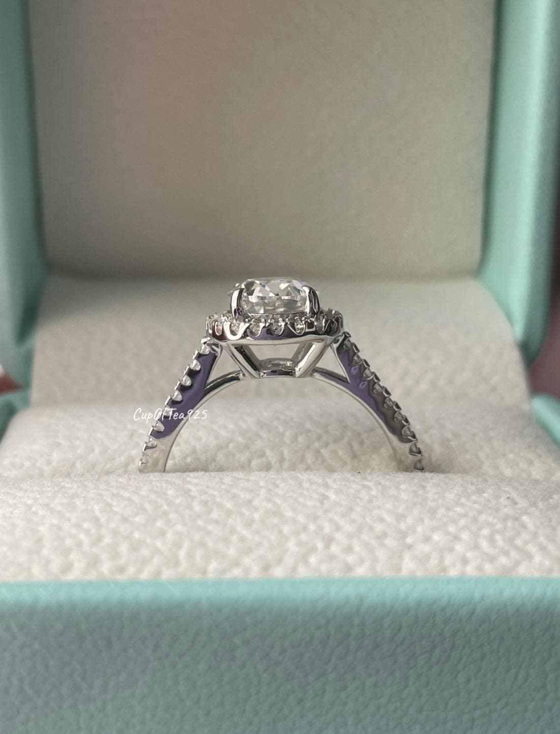 2CT Oval Moissanite Halo Engagement Ring: Sterling Silver 925, VVS DEF
