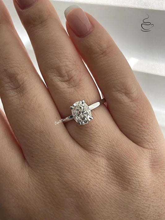 2CT moissanite engagement ring with hidden halo. Sterling Silver 925 Engagement Ring with 2CT(7mm*9mm) oval cut the finest D VVS moissanite