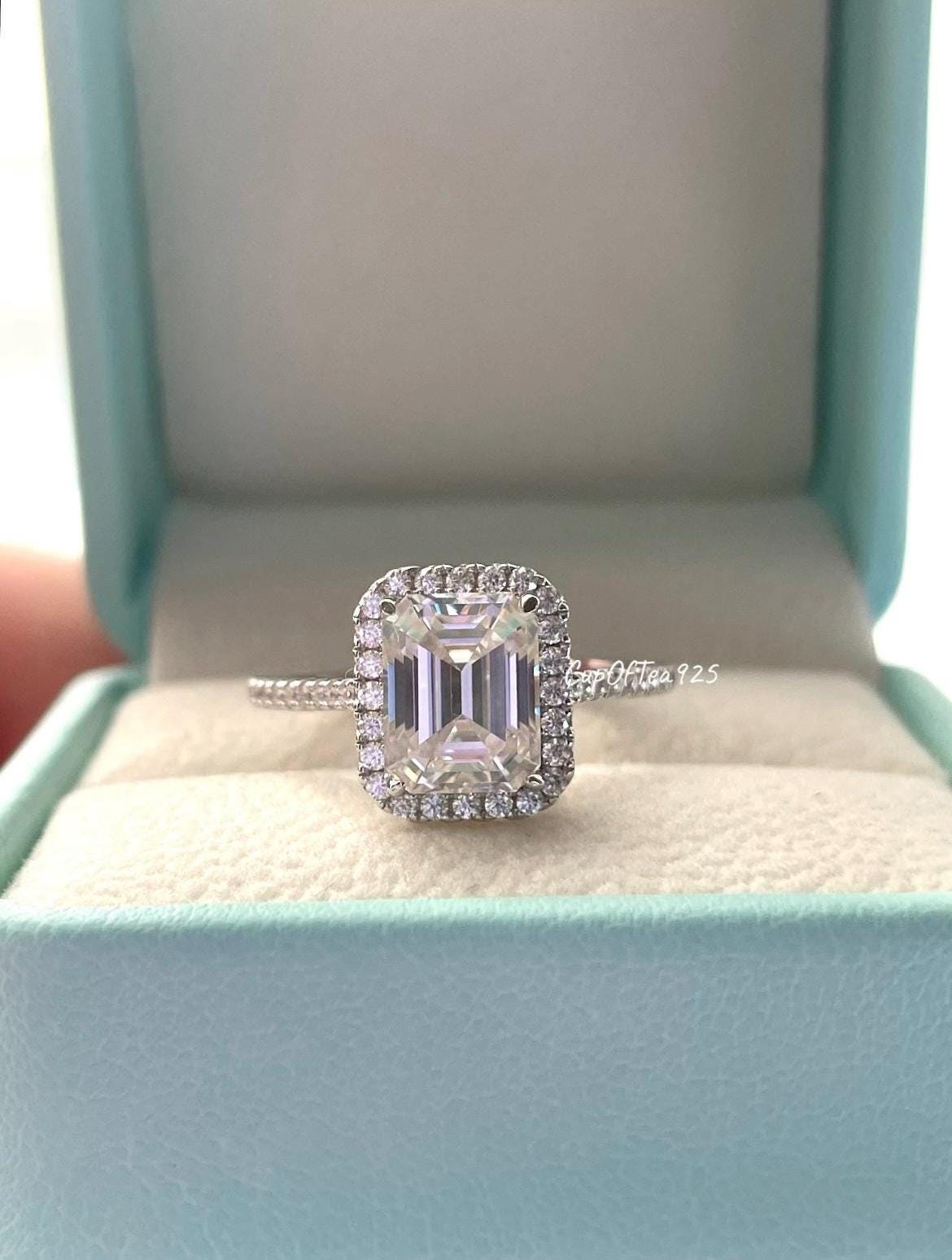 New In! 3.75 TCTW Moissanite. Sterling Silver 925 engagement ring 3CT emerald halo DEF VVS moissanite