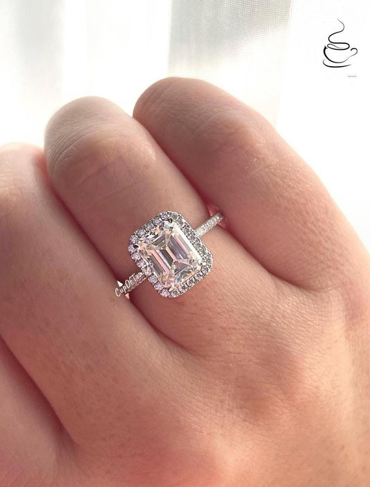 New In! 3.75 TCTW Moissanite. Sterling Silver 925 engagement ring 3CT emerald halo DEF VVS moissanite