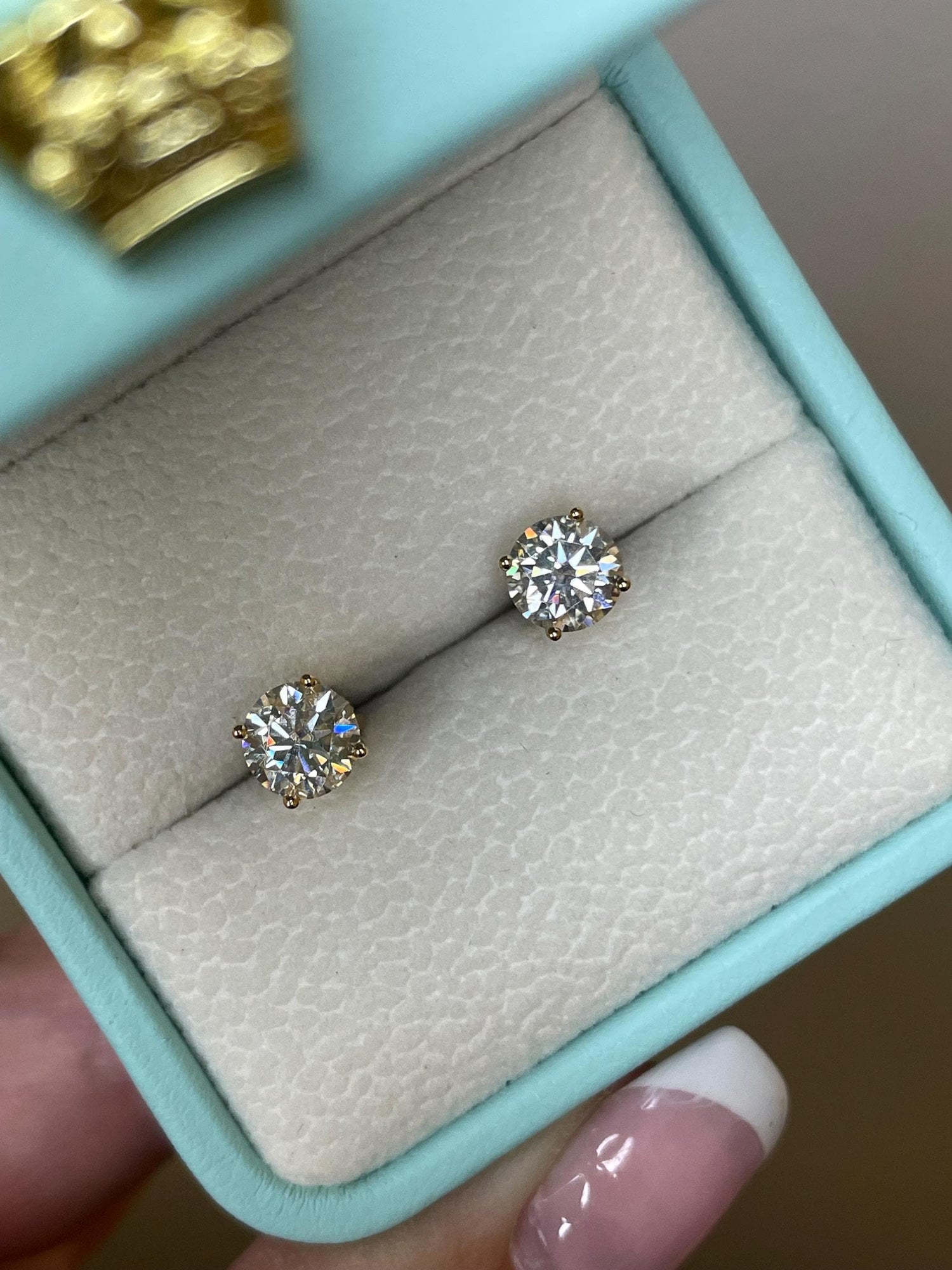10K Gold Moissanite Stud Earrings: 1.6 CTTW D Color VVS