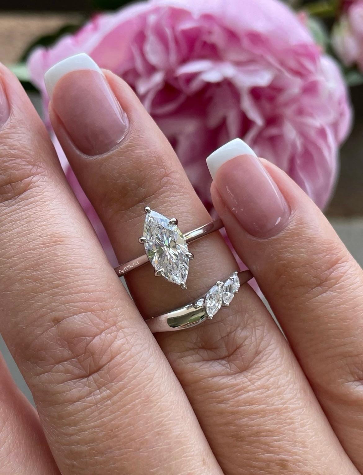 Sterling Silver 925 Engagement Ring bridal set with 1.5CT marquise cut simulated dimond Solitare and curved wedding band