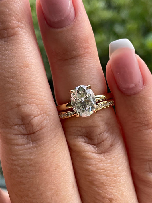Yellow Gold vermeil engagement ring Set with 2CT Oval cut D VVS moissanite or CZ and curved moissanite band