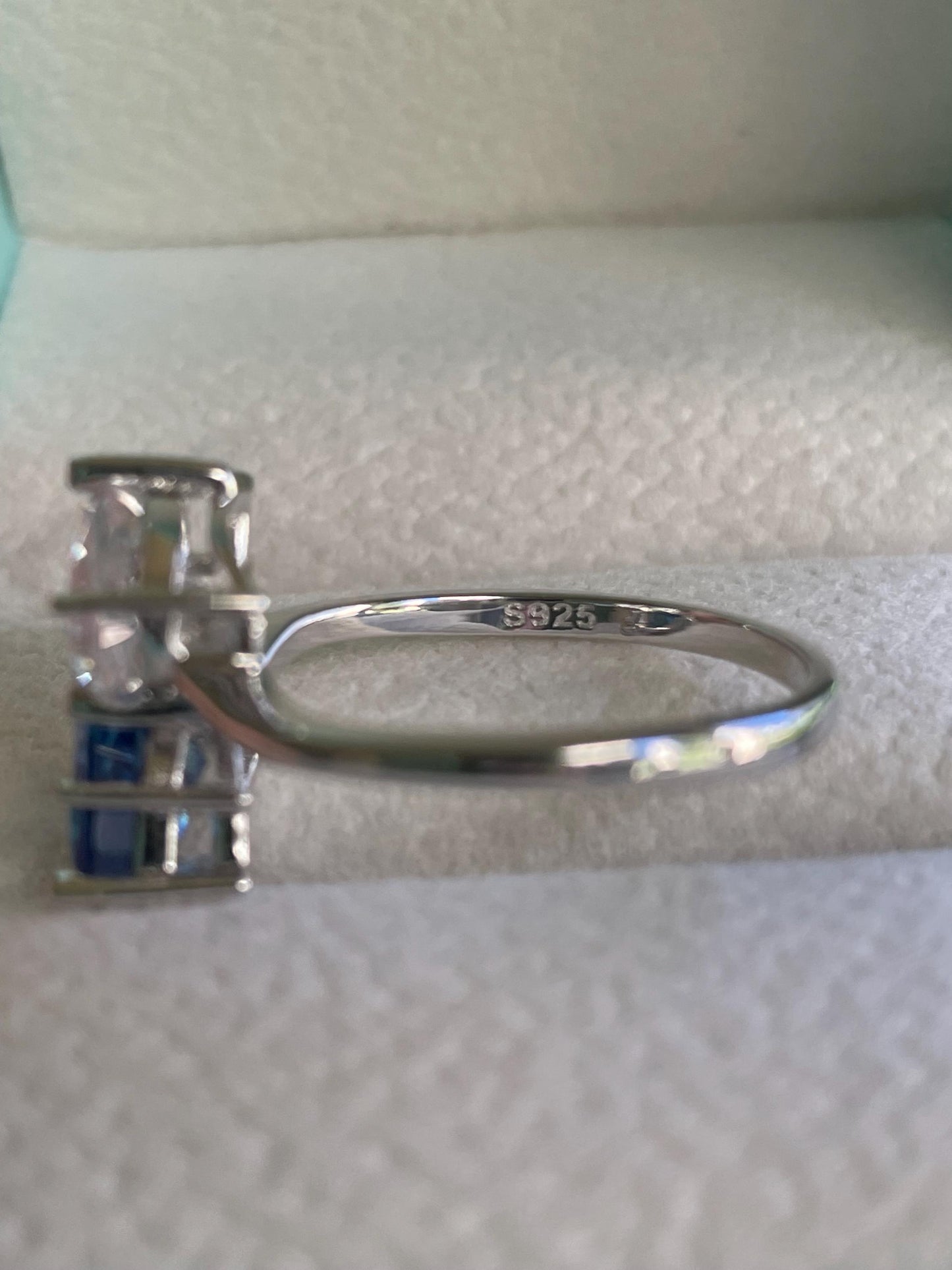 Sterling Silver 925 Toi et Moi engagement Ring with crushed ice blue sapphire