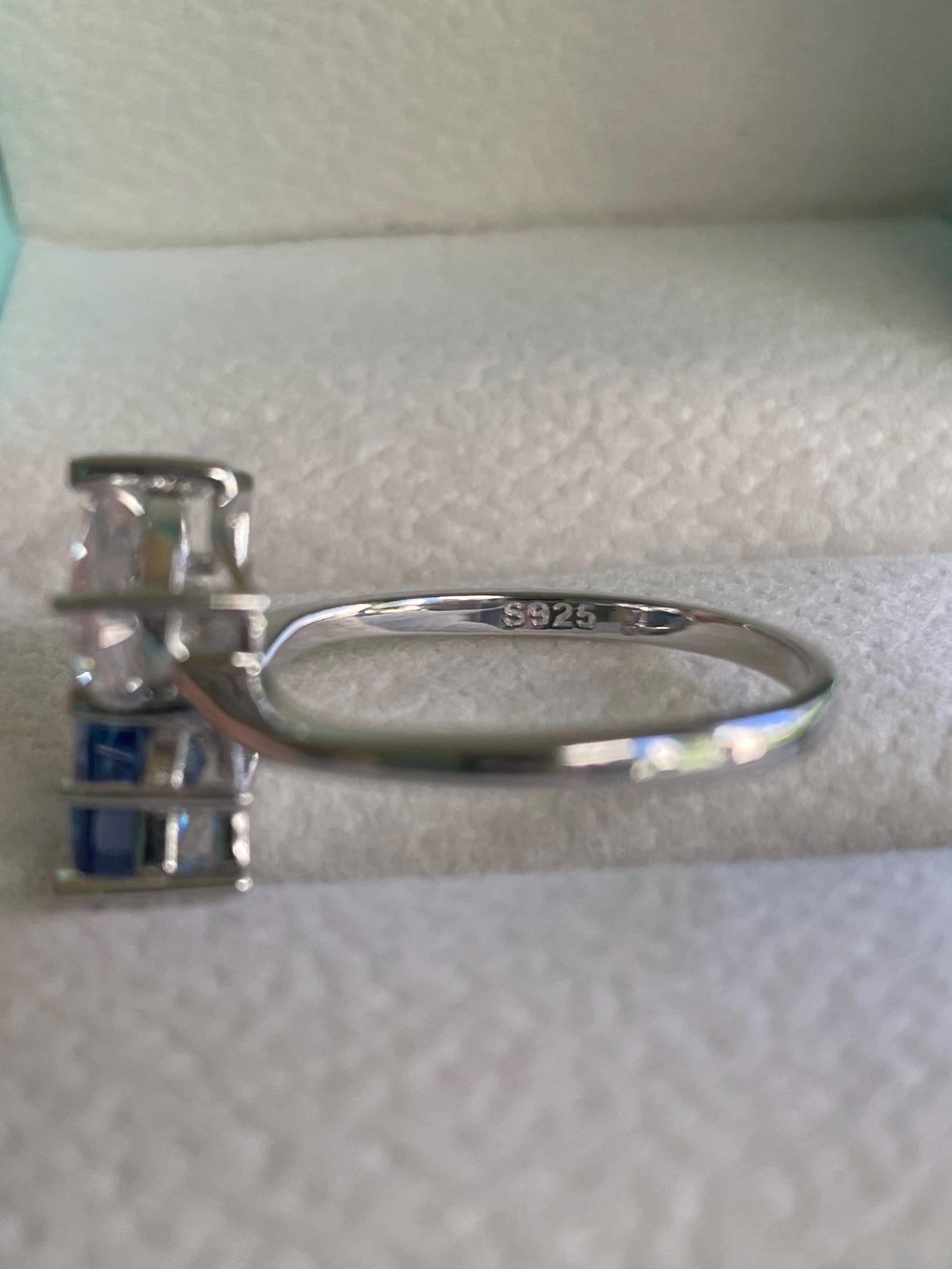 Sterling Silver 925 Toi et Moi engagement Ring with crushed ice blue sapphire