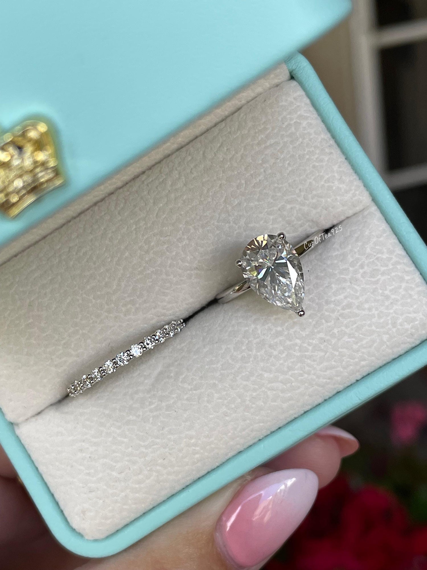 4CT pear cut moissanite engagement ring set, sterling silver ring set, tear drop moissanite ring, pear cut engagement ring in gold vermeil