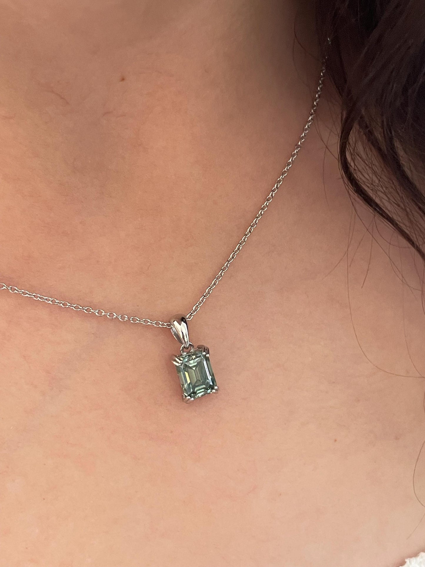 Emerald cut Green Moissanite Necklace , Sterling Silver 2 carat green moissanite , green Sparkling Moissanite Pendant with Chain