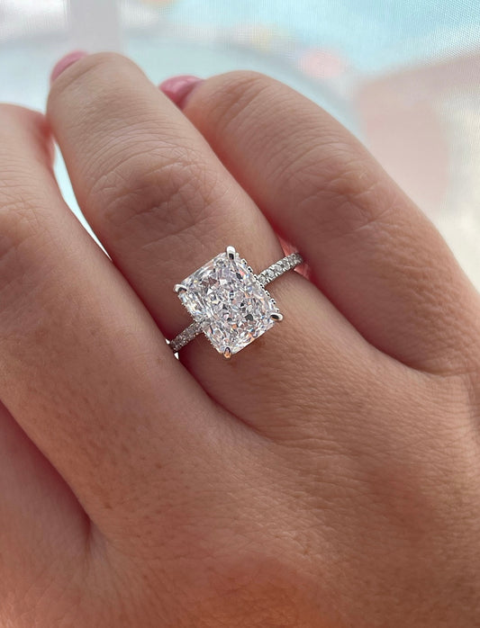 Sterling Silver 925 engagement ring with 3.3CT crushed ice radiant cut simulated diamond