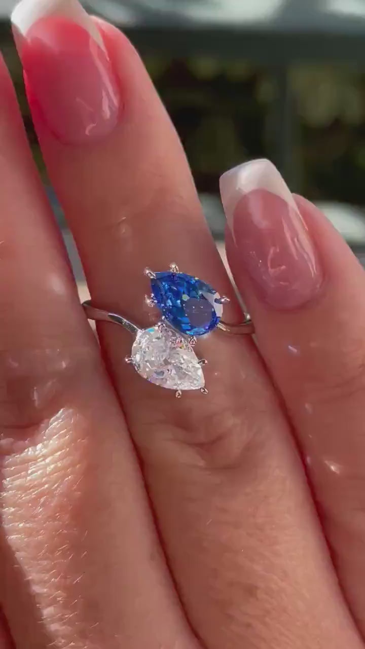 Sterling Silver 925 Toi et Moi engagement Ring with crushed ice blue sapphire