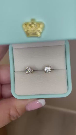 10K Gold Moissanite Stud Earrings: 1.6 CTTW D Color VVS